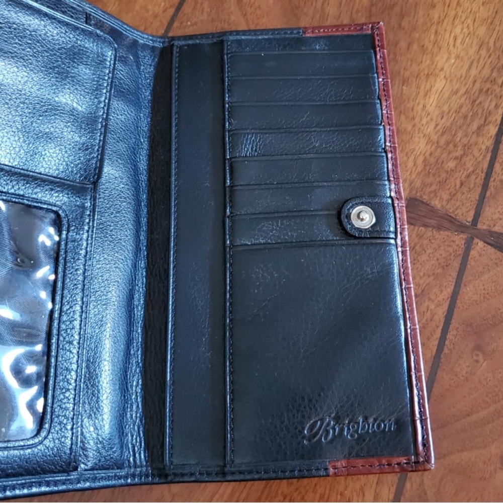 BRIGHTON Vintage Heart Folio Leather Wallet - Picture 4 of 6
